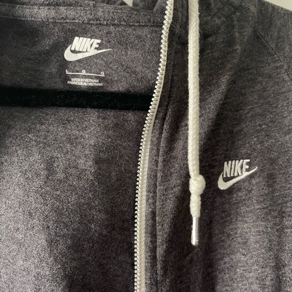 Nike zip up hoodie - Picture 1 of 3